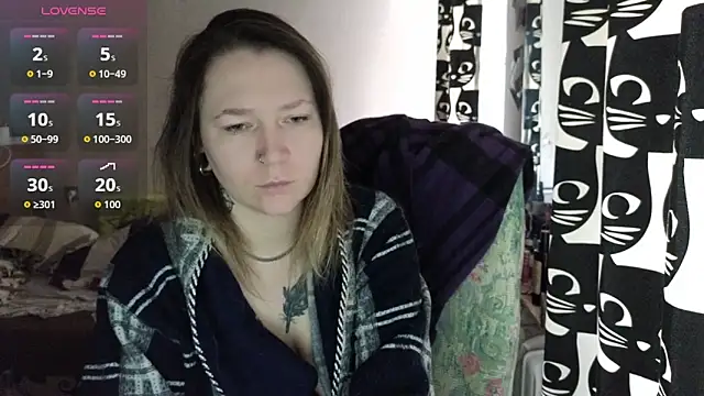 Snapshot of Ozalin_ chatting on 02-10-26, 09:24 Ozalin online show from 02-10-26, 09:24