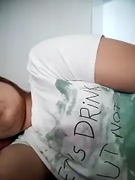 cute-hiphop online show from 06-23-26, 05:49