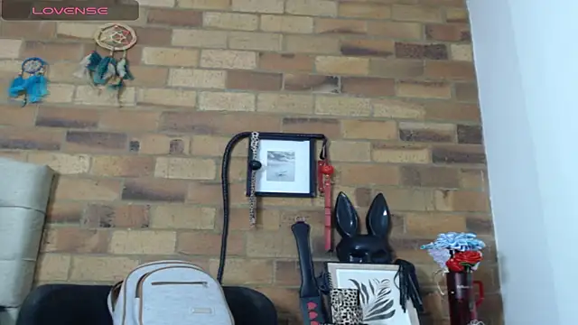 Snapshot of Girl_Bondage chatting on 03-18-26, 01:47 Girl Bondage online show from 03-18-26, 01:47