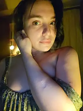 Snapshot of HotDevilGirl_ chatting on 02-08-26, 04:10 HotDevilGirl online show from 02-08-26, 04:10