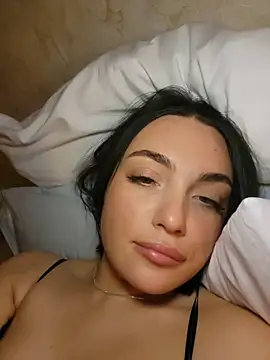 Snapshot of HotDevilGirl_ chatting on 02-16-26, 05:09 HotDevilGirl online show from 02-16-26, 05:09