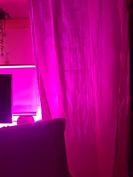 Snapshot of HotDevilGirl_ chatting on 02-27-26, 07:14 HotDevilGirl online show from 02-27-26, 07:14