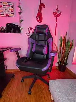 kenia thompsom01 online show from 04-11-26, 10:58