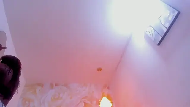 Snapshot of nylaroyale_cr chatting on 02-08-26, 07:39 nylaroyale cr online show from 02-08-26, 07:39