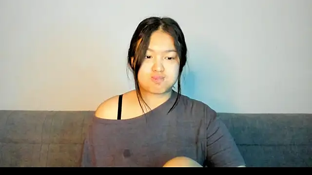 Snapshot of luna_yum chatting on 02-26-26, 09:36 luna yum online show from 02-26-26, 09:36