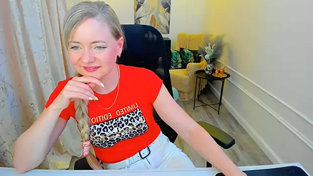 Snapshot of CharlotteKerti chatting on 06-03-26, 02:33 CharlotteKerti online show from 06-03-26, 02:33