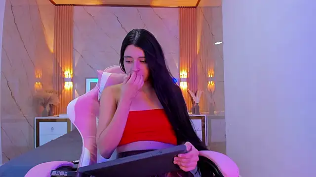 Snapshot of avigail_xo chatting on 02-07-26, 12:42 avigail xo online show from 02-07-26, 12:42