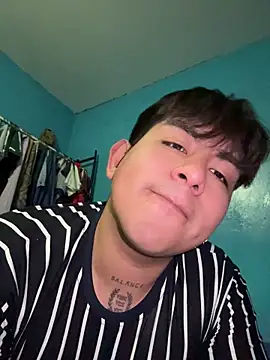 Aquiles69xx online show from 06-18-26, 02:45