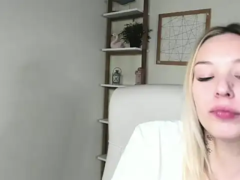 VelvetAngela online show from 02-23-26, 01:41