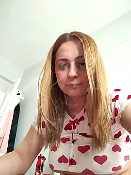 Snapshot of Talyats06 chatting on 02-17-26, 12:56 Talyats06 online show from 02-17-26, 12:56