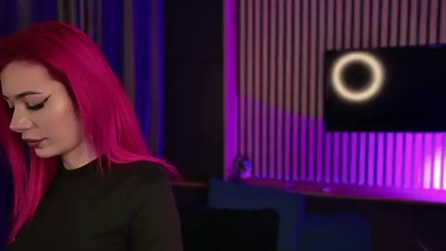 Snapshot of KaylieRosse chatting on 02-17-26, 06:14 KaylieRosse online show from 02-17-26, 06:14