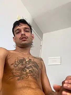 Snapshot of ruffvip chatting on 02-02-26, 01:43 ruffvip online show from 02-02-26, 01:43