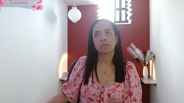 Snapshot of paula_lopez__ chatting on 02-23-26, 07:00 paula lopez online show from 02-23-26, 07:00