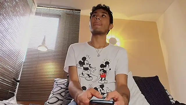 Snapshot of Damon_Salvarote_S chatting on 02-17-26, 07:31 Damon Salvarote S online show from 02-17-26, 07:31