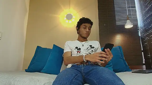 Damon Salvarote S online show from 03-20-26, 06:57