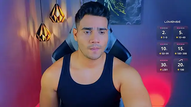 Snapshot of AndresRodriguez1 chatting on 03-27-26, 01:00 AndresRodriguez1 online show from 03-27-26, 01:00