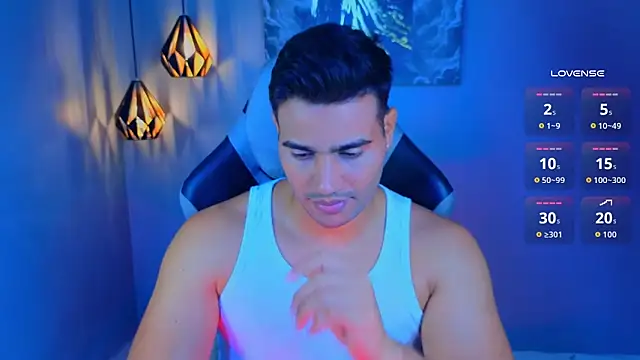 Snapshot of AndresRodriguez1 chatting on 03-30-26, 12:39 AndresRodriguez1 online show from 03-30-26, 12:39