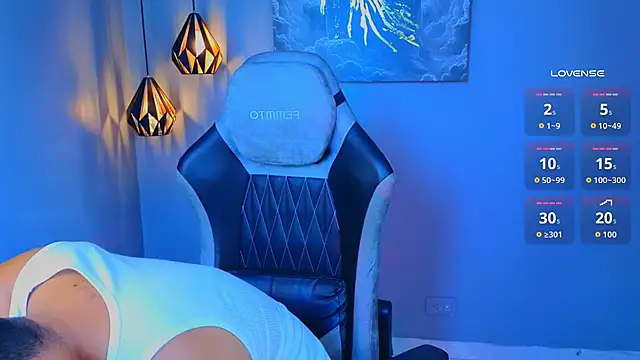 Snapshot of AndresRodriguez1 chatting on 03-31-26, 01:11 AndresRodriguez1 online show from 03-31-26, 01:11