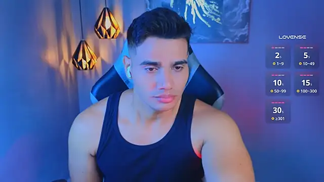 Snapshot of AndresRodriguez1 chatting on 04-05-26, 12:57 AndresRodriguez1 online show from 04-05-26, 12:57