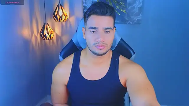 Snapshot of AndresRodriguez1 chatting on 04-11-26, 11:03 AndresRodriguez1 online show from 04-11-26, 11:03