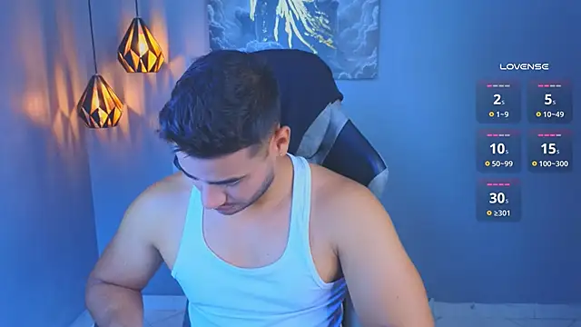 Snapshot of AndresRodriguez1 chatting on 04-14-26, 02:12 AndresRodriguez1 online show from 04-14-26, 02:12