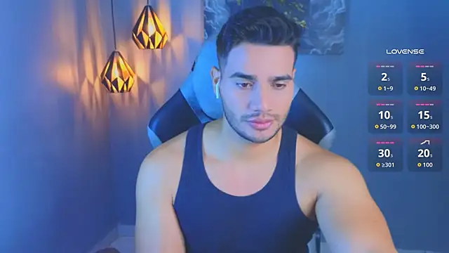 Snapshot of AndresRodriguez1 chatting on 04-15-26, 10:55 AndresRodriguez1 online show from 04-15-26, 10:55