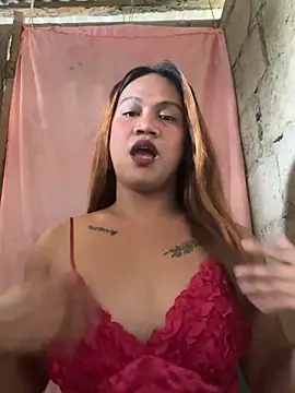 Snapshot of Queen-barbie chatting on 02-24-26, 01:47 Queen-barbie online show from 02-24-26, 01:47