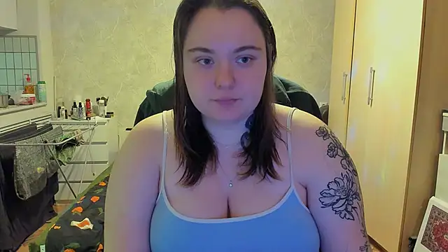 Snapshot of katya_idinax chatting on 02-13-26, 03:30 katya idinax online show from 02-13-26, 03:30