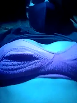 Snapshot of Meena_sakshi chatting on 03-06-26, 03:08 Meena sakshi online show from 03-06-26, 03:08