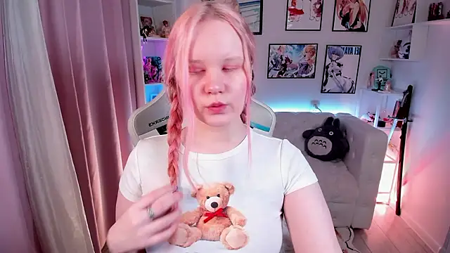 AnnieVibe online show from 03-14-26, 05:40