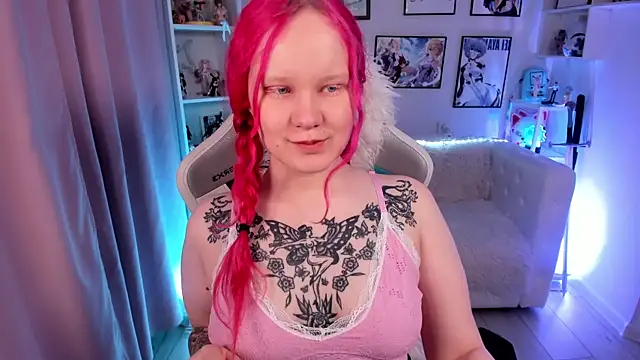 Snapshot of AnnieVibe chatting on 05-29-26, 05:33 AnnieVibe online show from 05-29-26, 05:33