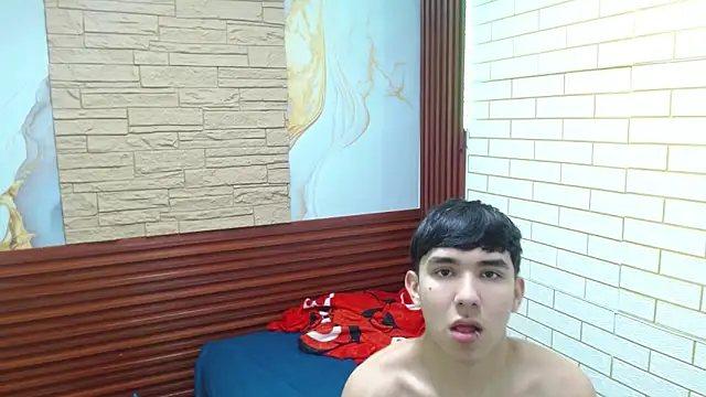 Snapshot of massimoferrera303av chatting on 03-02-26, 09:32 massimoferrera303av online show from 03-02-26, 09:32