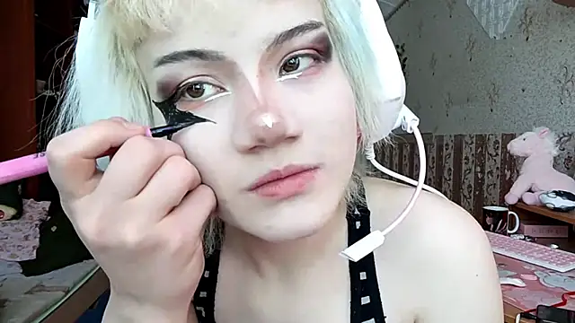 Snapshot of KathernSaulters chatting on 03-01-26, 07:21 KathernSaulters online show from 03-01-26, 07:21