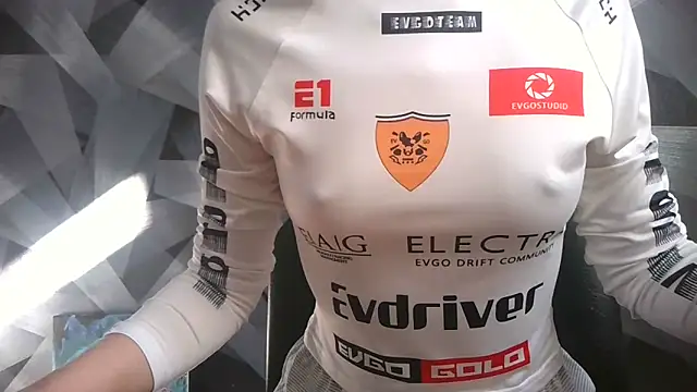 Snapshot of AlicePhyllis chatting on 03-01-26, 06:37 AlicePhyllis online show from 03-01-26, 06:37