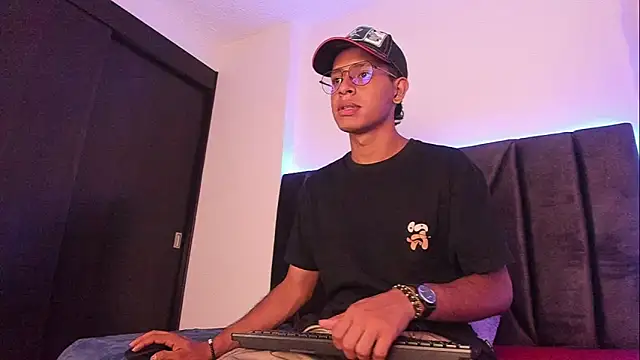 Snapshot of StellayDrake chatting on 02-07-26, 03:21 StellayDrake online show from 02-07-26, 03:21