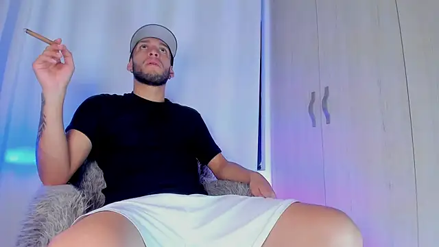 Snapshot of Velvet_Angel chatting on 02-21-26, 07:48 Velvet Angel online show from 02-21-26, 07:48