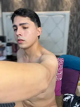 Snapshot of Samu_Hott chatting on 02-27-26, 08:31 Samu Hott online show from 02-27-26, 08:31