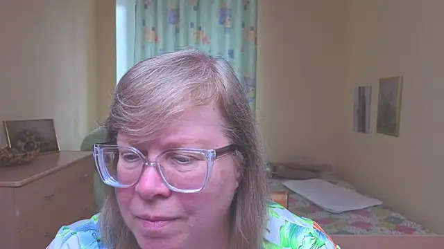 Emma Eclipsee online show from 04-02-26, 11:08