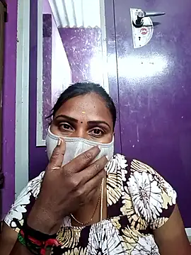 Tamil Hot Nisha online show from 03-12-26, 06:47