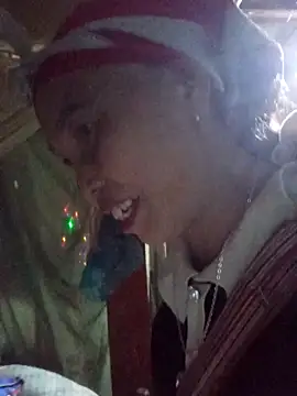 Snapshot of lena-cute chatting on 02-13-26, 10:00 lena-cute online show from 02-13-26, 10:00