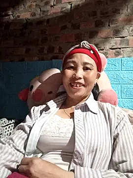 Snapshot of lena-cute chatting on 02-22-26, 10:30 lena-cute online show from 02-22-26, 10:30