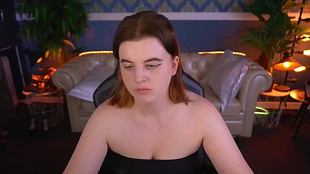 KristiFoxy online show from 05-18-26, 12:22