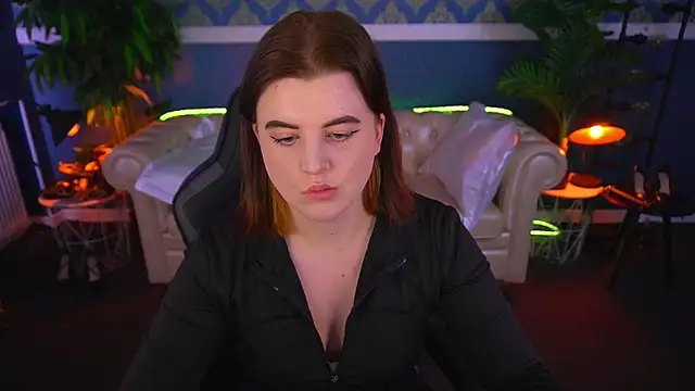 KristiFoxy online show from 05-19-26, 12:22
