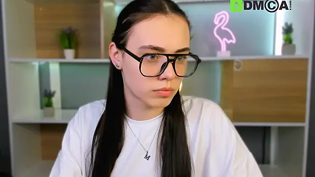 Snapshot of emma_swee chatting on 02-26-26, 12:48 emma swee online show from 02-26-26, 12:48