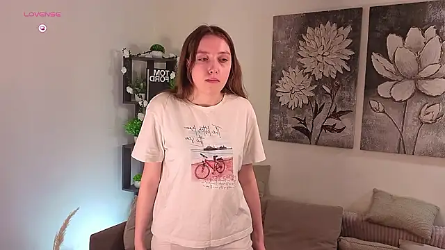 Snapshot of NenaWord chatting on 02-16-26, 01:13 NenaWord online show from 02-16-26, 01:13