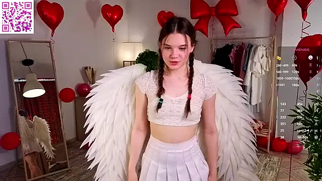 Snapshot of MirthaZien chatting on 02-15-26, 07:51 MirthaZien online show from 02-15-26, 07:51