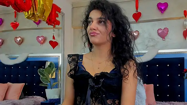 Snapshot of YasmineDelight chatting on 02-17-26, 08:44 YasmineDelight online show from 02-17-26, 08:44