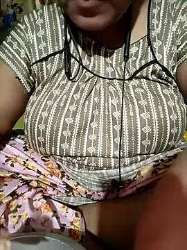 06Rozi online show from 04-17-26, 09:23