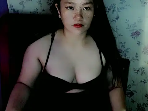 UrLovelyWetPussy online show from 04-14-26, 11:16