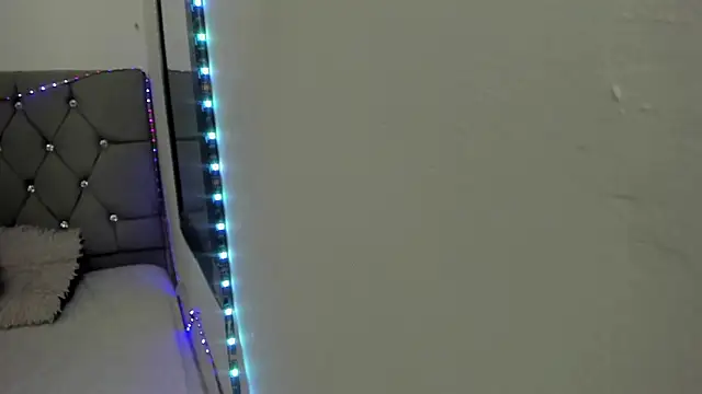 Snapshot of _1DERECK chatting on 02-16-26, 10:44 1DERECK online show from 02-16-26, 10:44